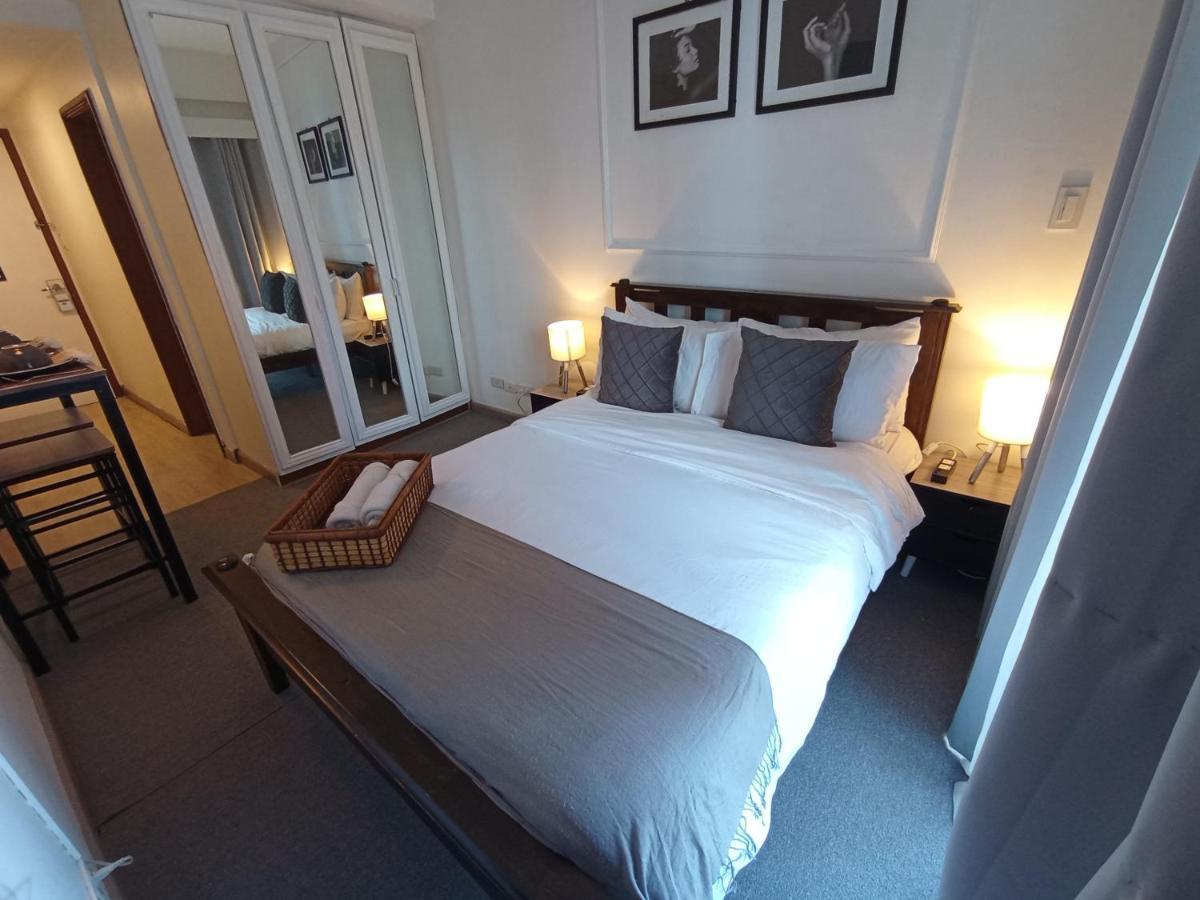 The Staycation - Serviced Rooms Manila Exterior photo